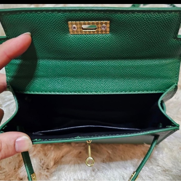 Top handle hunter green mini crossbody bag with gold hardware and extra strap - Picture 4 of 4
